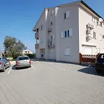 Two-bedroom In Iii *