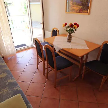 Two-bedroom In Iii *
