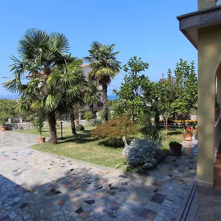 Apartmán Two-bedroom In Iii Malinska