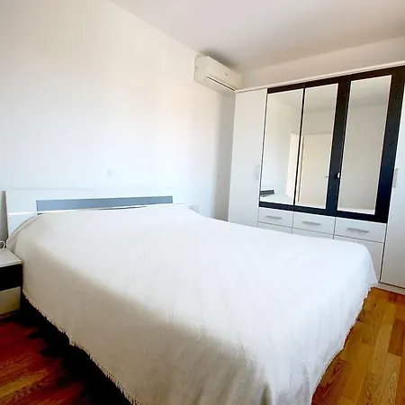 Two-bedroom In Iii * Malinska