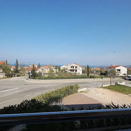 Two-bedroom In Iii Malinska