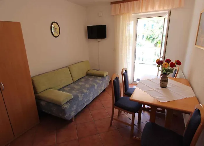 Two-bedroom In Iii Малинска