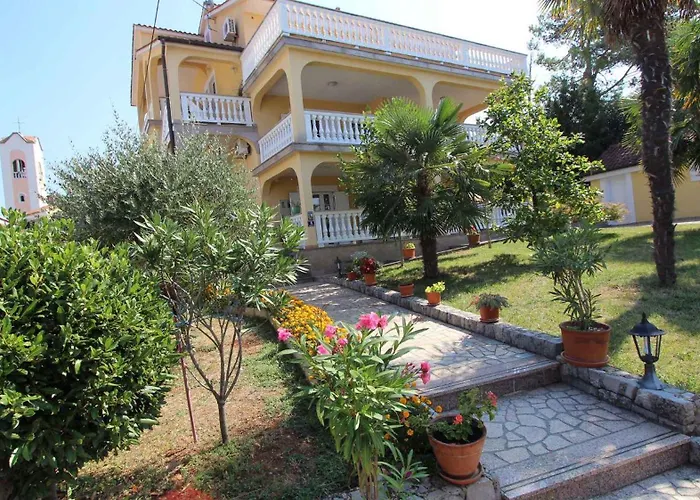 Two-bedroom In Iii *