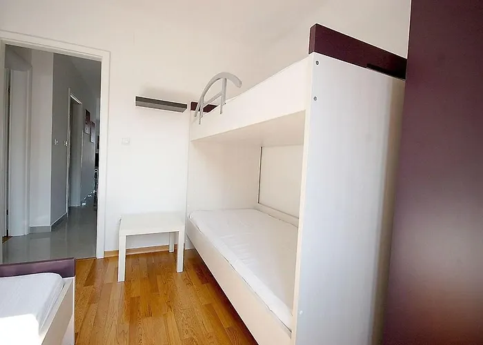 Two-bedroom In Iii * Малинска