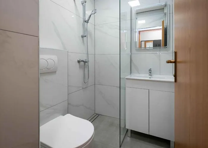 Two-bedroom In Iii Апартаменты Малинска