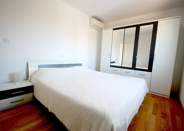Two-bedroom In Iii * Малинска